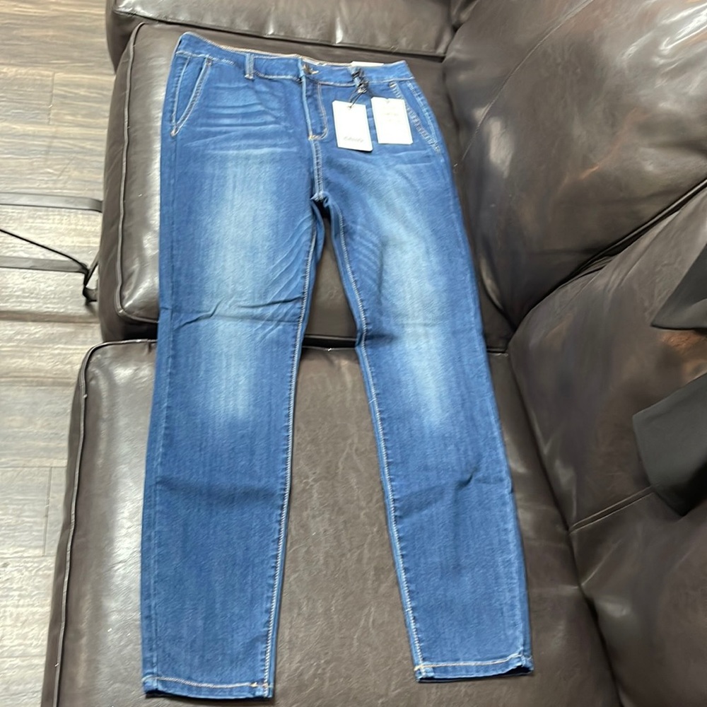 CELLO blue jeans brand new!